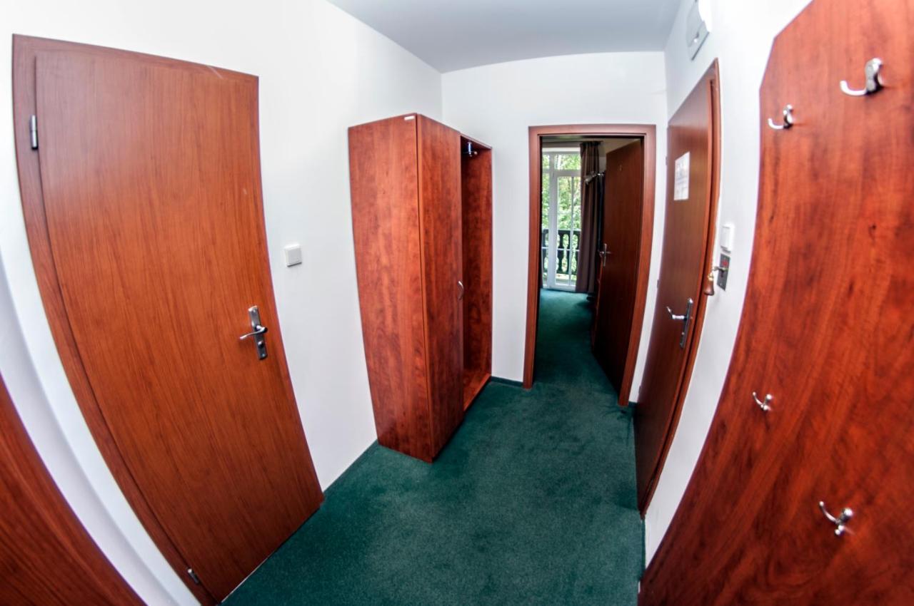 Svycarska Bouda Hotel Špindlerŭv Mlýn Luaran gambar