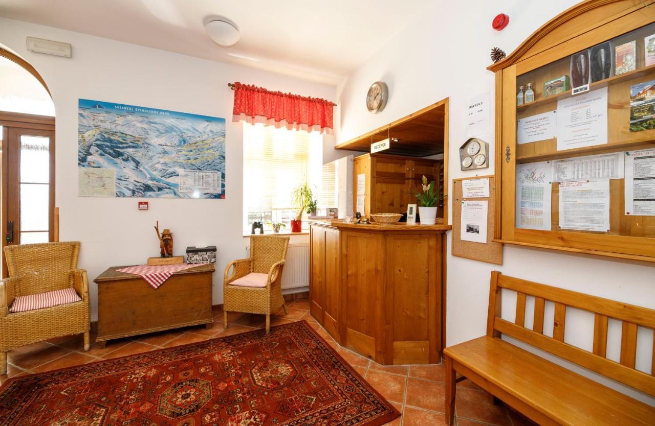 Svycarska Bouda Hotel Špindlerŭv Mlýn Luaran gambar
