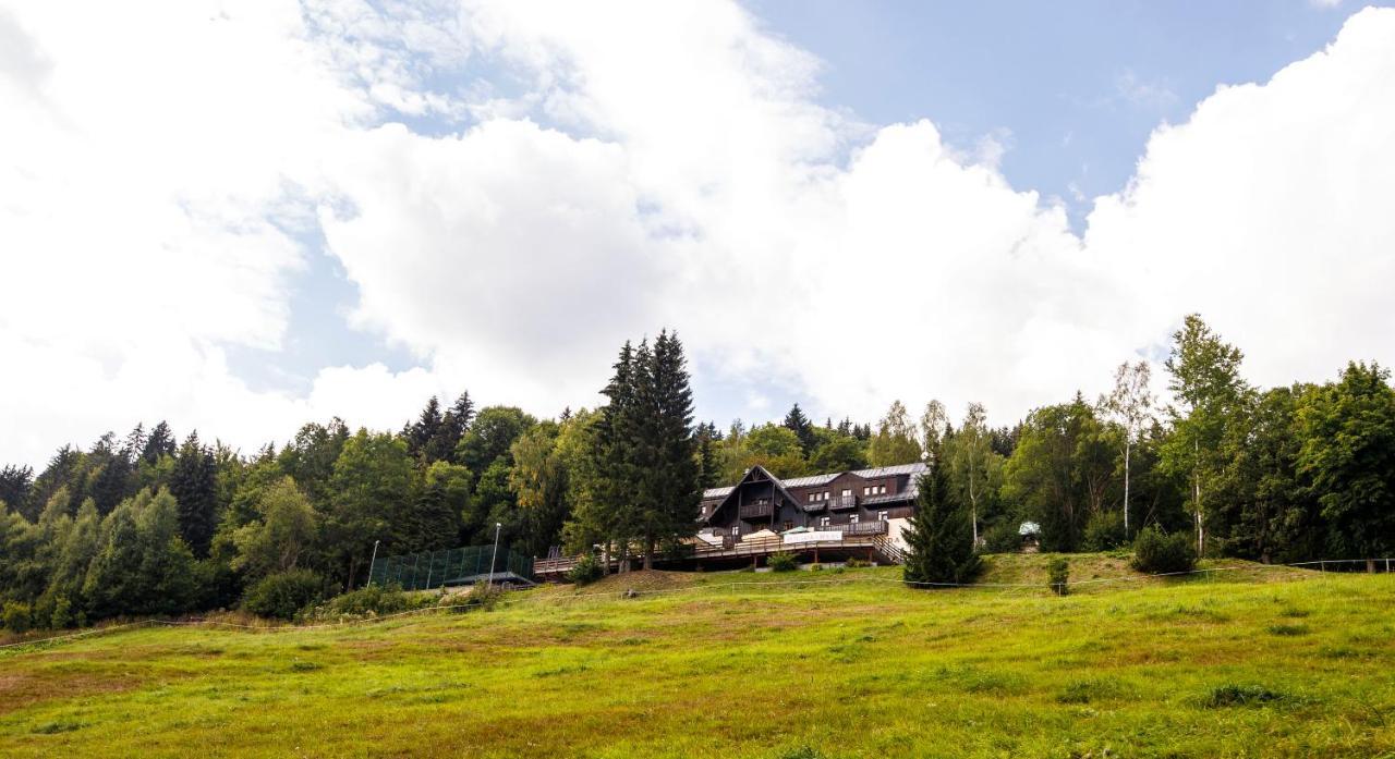Svycarska Bouda Hotel Špindlerŭv Mlýn Luaran gambar