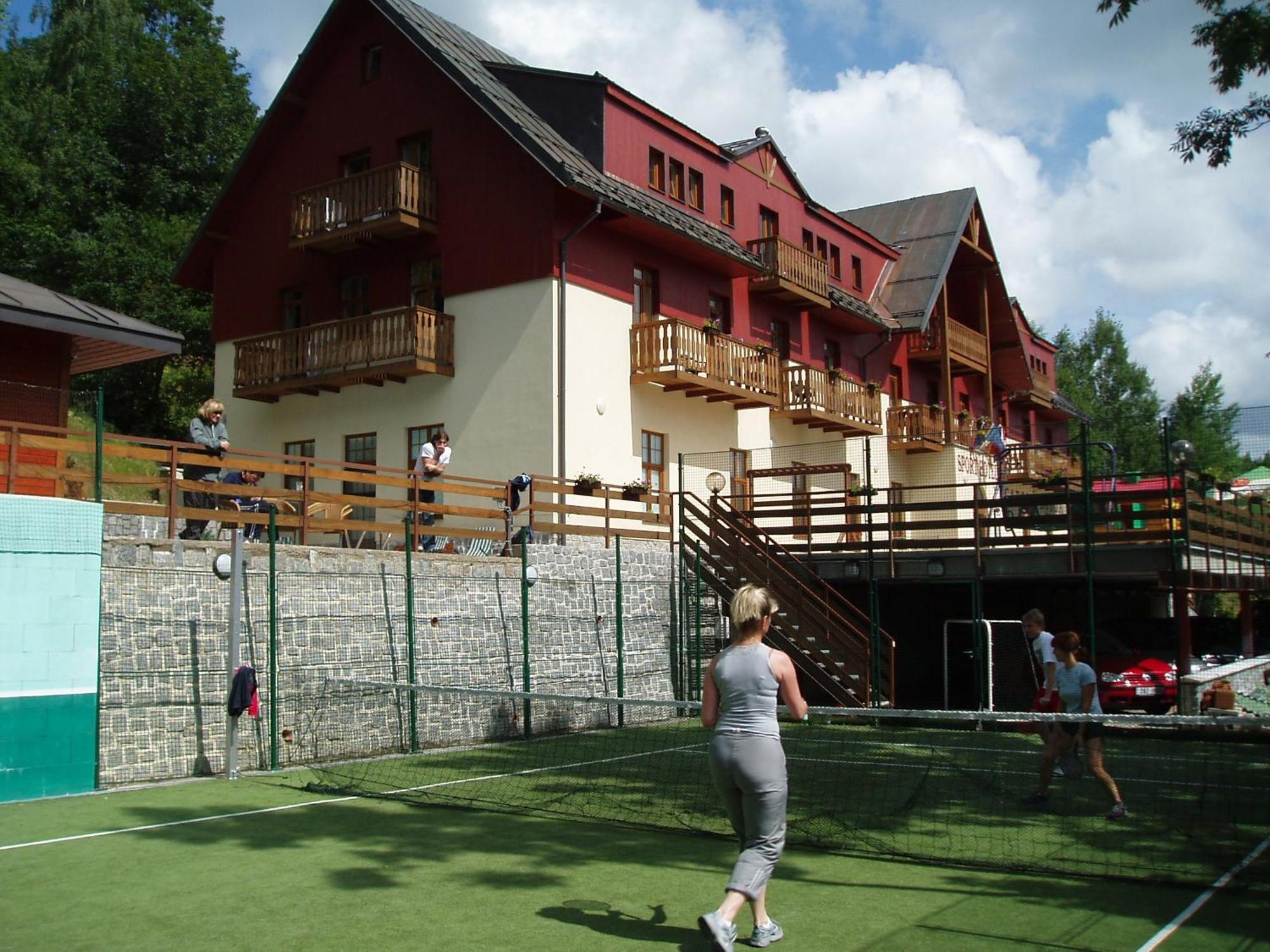 Svycarska Bouda Hotel Špindlerŭv Mlýn Luaran gambar