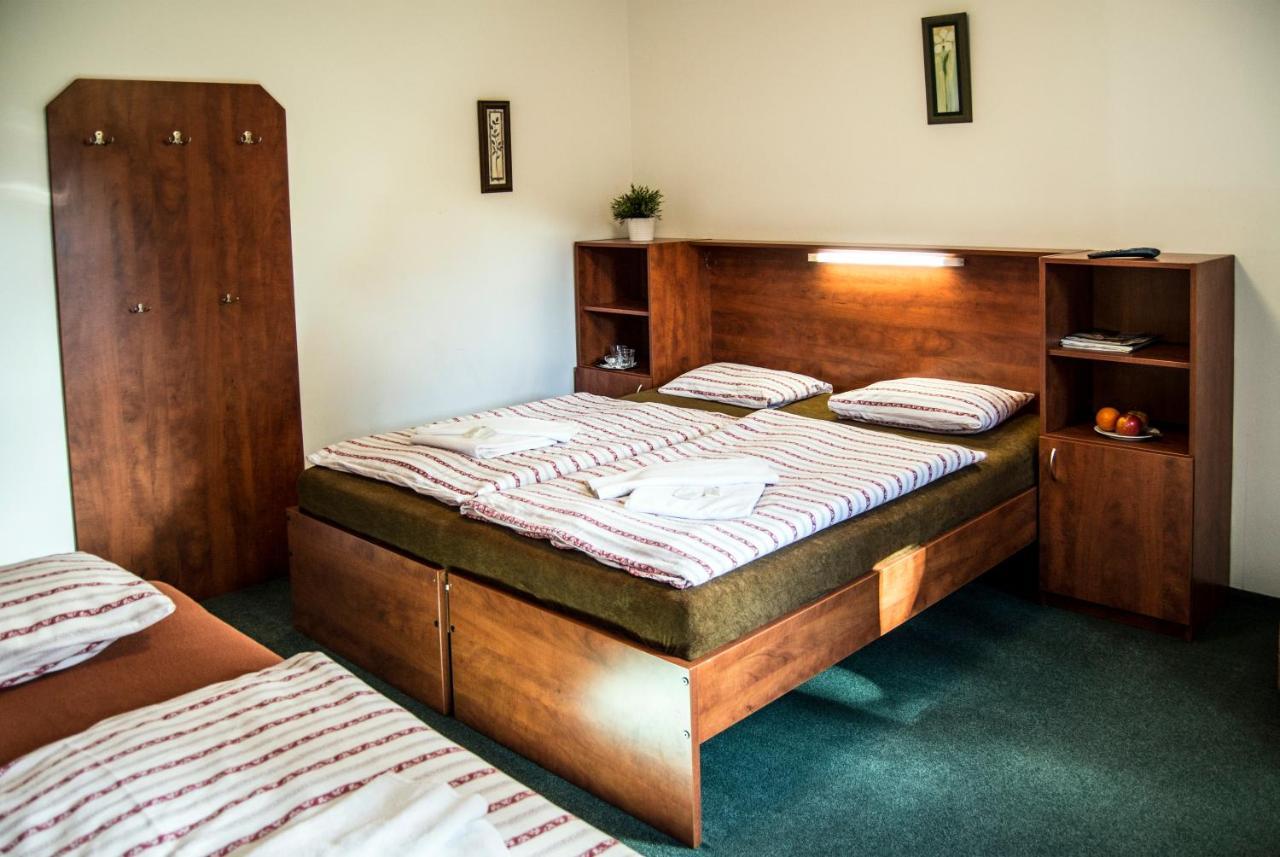 Svycarska Bouda Hotel Špindlerŭv Mlýn Luaran gambar