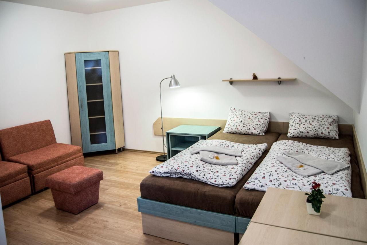 Svycarska Bouda Hotel Špindlerŭv Mlýn Luaran gambar